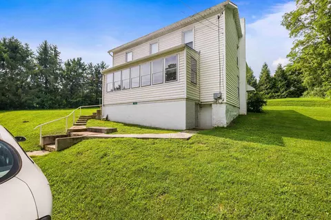 100 Junior Ave, Shenandoah, VA 22849 photo 8