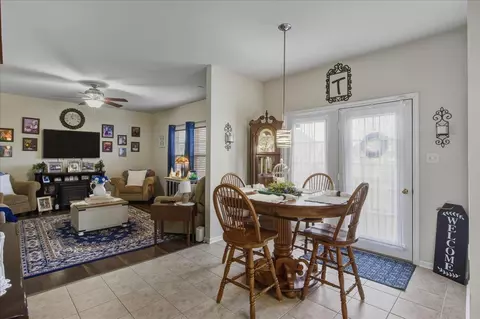 191 Eisenhower Dr, Broadway, VA 22815 photo 34