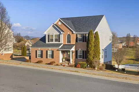 191 Eisenhower Dr, Broadway, VA 22815 photo 2