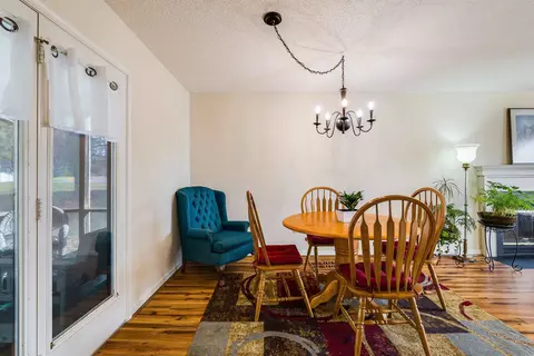 Dining - 2015 Hampton Dr, Waynesboro, VA 22980 photo 2 of 2