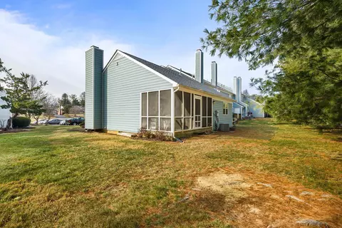 Exterior - 2015 Hampton Dr, Waynesboro, VA 22980 photo 10 of 10