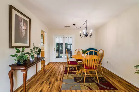 Dining - 2015 Hampton Dr, Waynesboro, VA 22980 photo 1 of 2