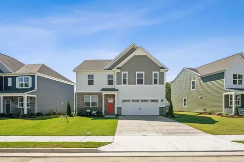17 Avonwoods Ct, Staunton, VA 24401