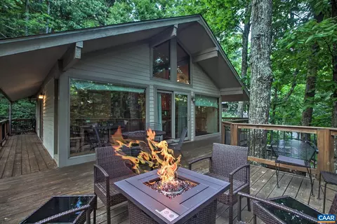 200 White Oak Dr, Wintergreen Resort, VA 22967