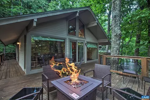 200 White Oak Dr, Wintergreen Resort, VA 22967