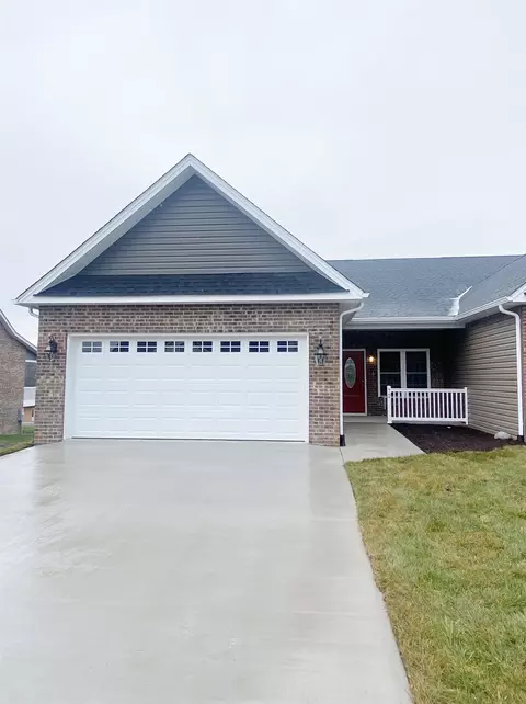 72 Fossil Dr, Stuarts Draft, VA 24477
