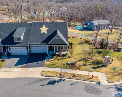 393 Winding Rd, Keswick, VA 22947