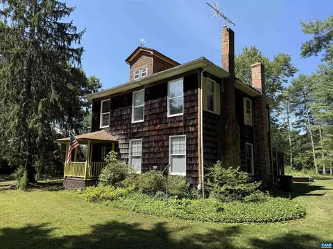 5609 New Line Rd, Gum Spring, VA 23065