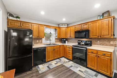 Kitchen - 113 Willow Dr, Dayton, VA 22821 photo 2 of 10