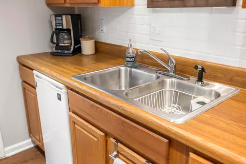 Kitchen - 113 Willow Dr, Dayton, VA 22821 photo 10 of 10