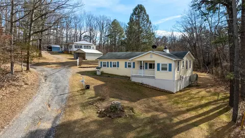 77 Hidden Acres Trl, Waynesboro, VA 22980