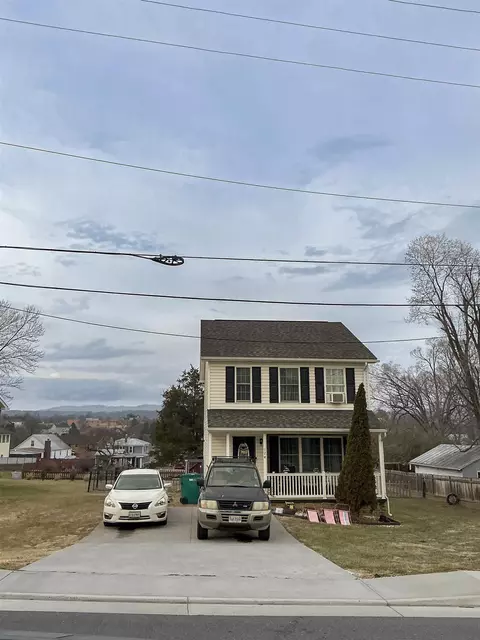 124 S Linville Ave S, Broadway, VA 22815