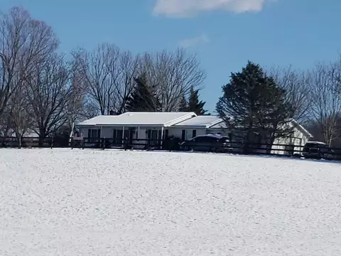 4083 Rockfish Rd, Grottoes, VA 24441