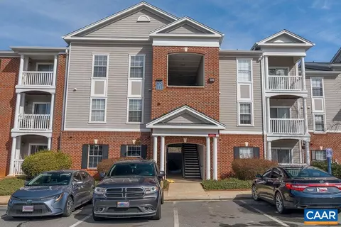 725 Denali Way #102, Charlottesville, VA 22903
