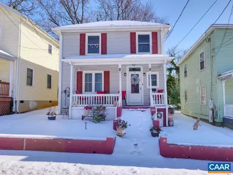 352 NW 10 12 St NW, Charlottesville, VA 22903