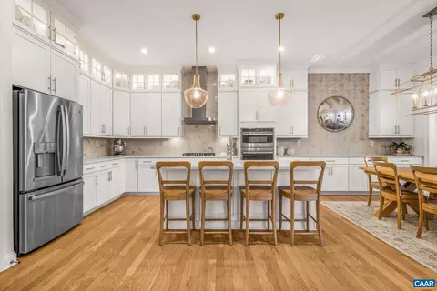 2744 Lockerbie Ln, Keswick, VA 22947