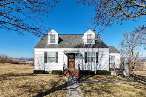 9716 Centerville Rd, Bridgewater, VA 22812