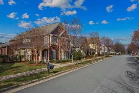 217 Claremont Ln, Crozet, VA 22932