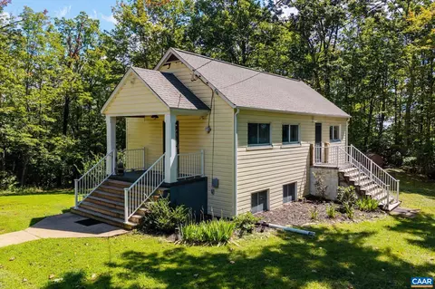 1376 Wyatt Mountain Rd # B, Dyke, VA 22935