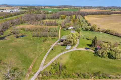 View/Area - 514 Lipscomb Rd, Stuarts Draft, VA 24477 photo 5 of 24