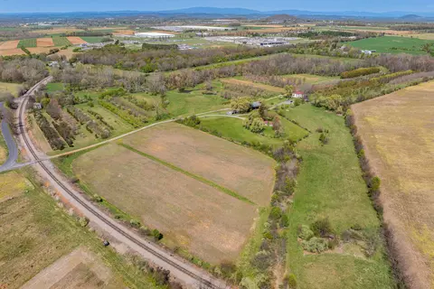 View/Area - 514 Lipscomb Rd, Stuarts Draft, VA 24477 photo 10 of 24