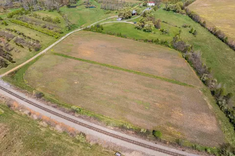View/Area - 514 Lipscomb Rd, Stuarts Draft, VA 24477 photo 11 of 24