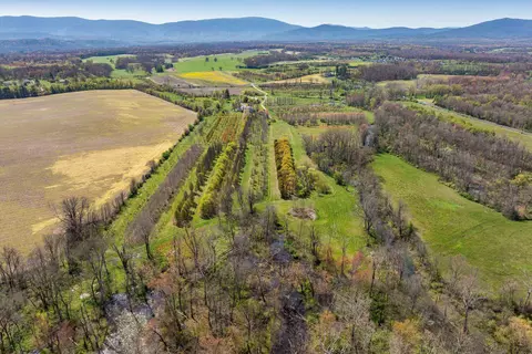 View/Area - 514 Lipscomb Rd, Stuarts Draft, VA 24477 photo 3 of 24