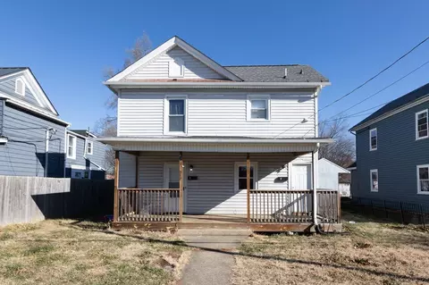 317 W 12th St W, Waynesboro, VA 22980