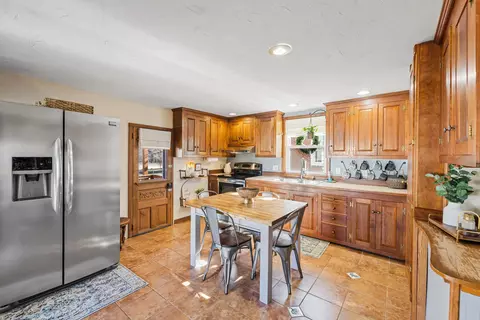 Kitchen - 8981 Highland Tpke, Mcdowell, VA 24458 photo 7 of 7