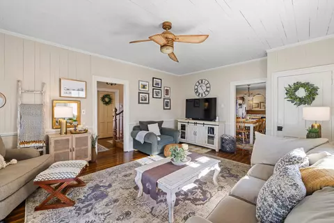 Living - 8981 Highland Tpke, Mcdowell, VA 24458 photo 4 of 5