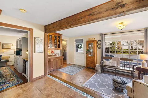 Entry Way - 8981 Highland Tpke, Mcdowell, VA 24458 photo 5 of 5