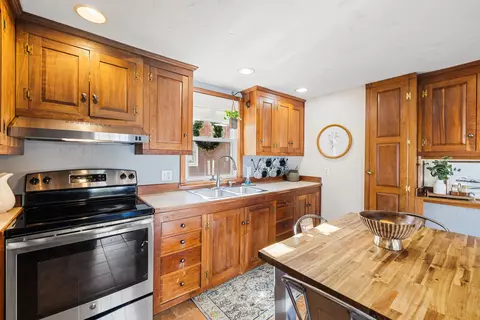 Kitchen - 8981 Highland Tpke, Mcdowell, VA 24458 photo 1 of 7