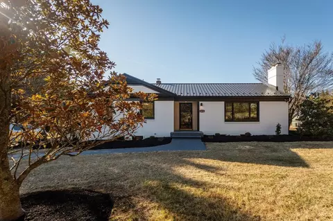 4634 Shen Lake Dr, Harrisonburg, VA 22801