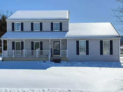 12 Ceocia Ln, Stuarts Draft, VA 24477