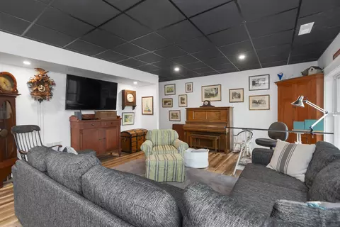 Living - 516 Slapp Creek Rd, Amherst, VA 24521 photo 7 of 8