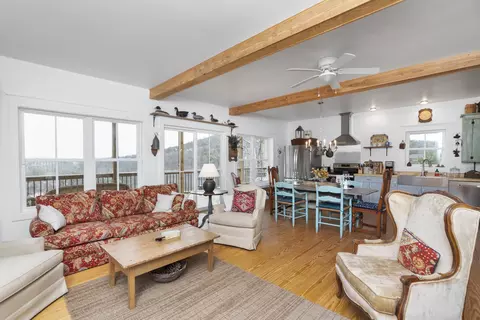 Living - 516 Slapp Creek Rd, Amherst, VA 24521 photo 1 of 8