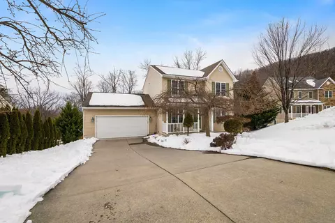 425 Campbell St, Staunton, VA 24401