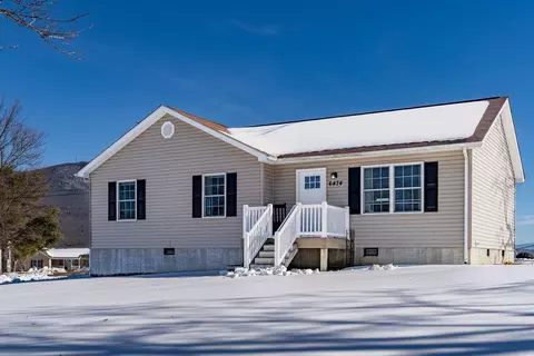 6474 E Donnagail Dr E, Penn Laird, VA 22846