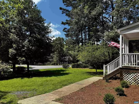 Exterior - 10 Loblolly Rd, Palmyra, VA 22963 photo 9 of 10