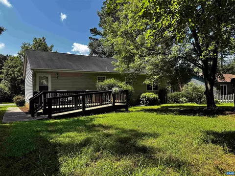 Exterior - 10 Loblolly Rd, Palmyra, VA 22963 photo 3 of 10