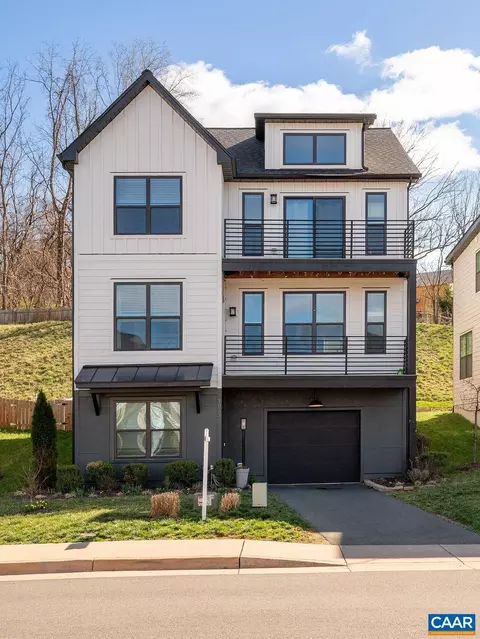 1011 Stonehenge Ave Ext, Charlottesville, VA 22902