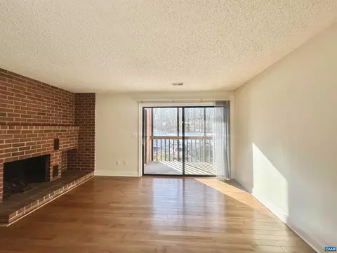 101 Turtle Creek Rd #5, Charlottesville, VA 22901