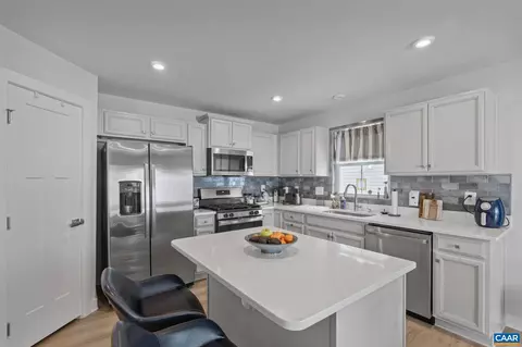 Kitchen - 108 Archer Dr, Palmyra, VA 22963 photo 2 of 4
