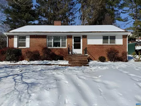 908 Belmore Ave, Staunton, VA 24401