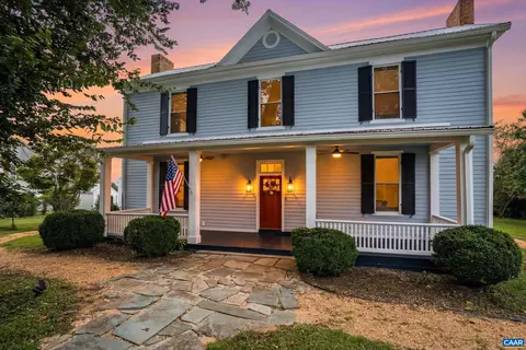 260 N Main St N, Amherst, VA 24521