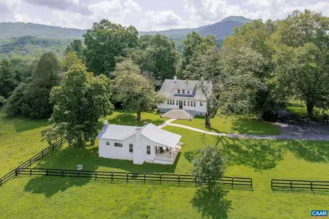 5321 River Rd, Faber, VA 22938