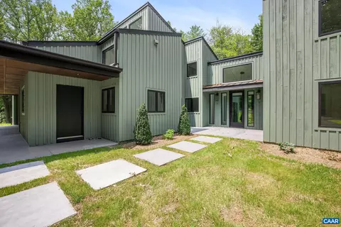 2482 Schelford Farm Rd, Charlottesville, VA 22901
