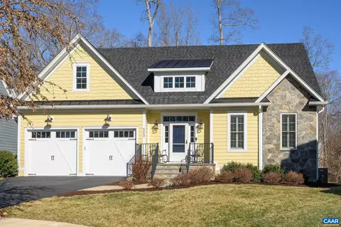 4063 Varick St, Charlottesville, VA 22901