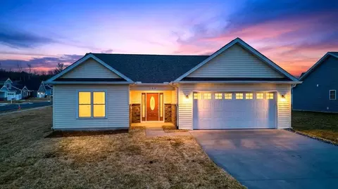 189 Langley Dr, Waynesboro, VA 22980