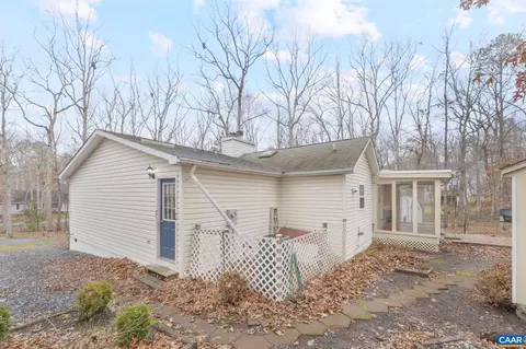 Exterior - 6 Pinehurst Rd, Palmyra, VA 22963 photo 6 of 10